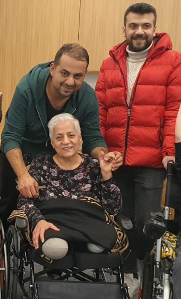 Enkaz altında 108 saat yaşam savaşı verdi, anlattıkları herkesi duygulandırdı! Oğlu: "Anneme kalmaz diye ceset torbası almıştım" G1