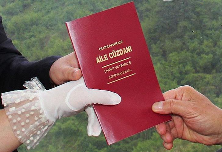 Aralarında nikah memurları ve şirket sahipleri de var: Sahte evlilikle vatandaşlık! Eurolar, dolarlar, sterlinler...