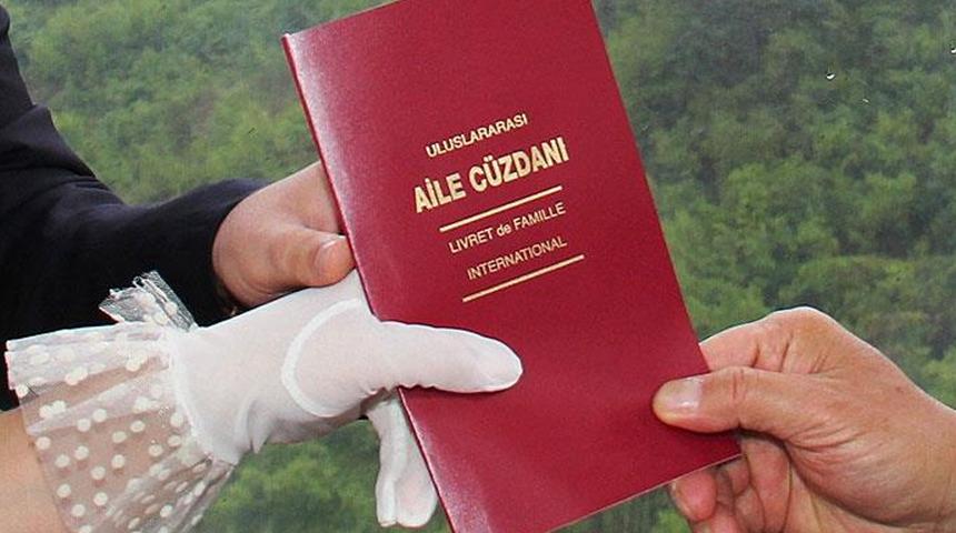 Aralarında nikah memurları ve şirket sahipleri de var: Sahte evlilikle vatandaşlık! Eurolar, dolarlar, sterlinler...