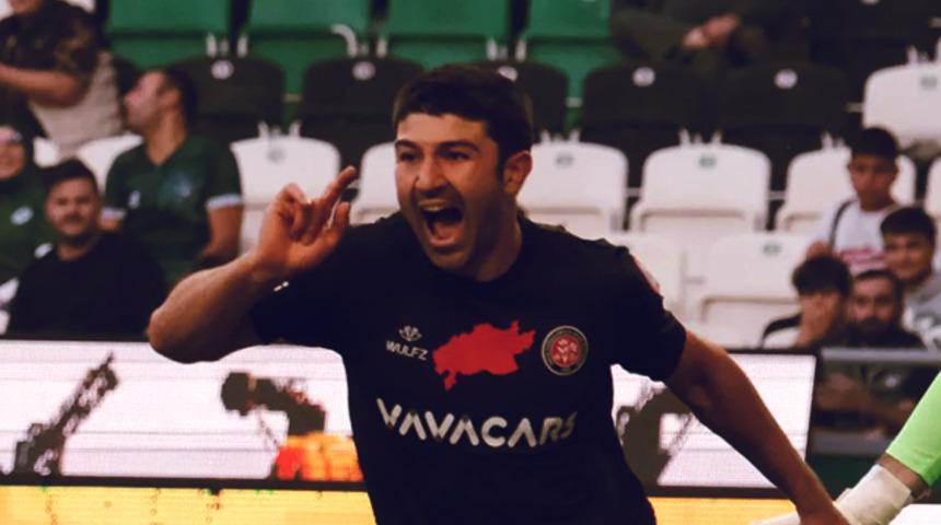 Türkiye'ye dönen Güven Yalçın, Süper Lig'in tozunu attırıyor! Yine skor katkısı yaptı