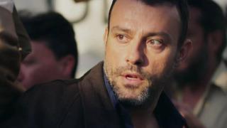 Dilek Taşı'nın Mustafa'sı Salih Bademci metrobüse bindi, sosyal medya yıkıldı! O pozuna yorum yağdı 