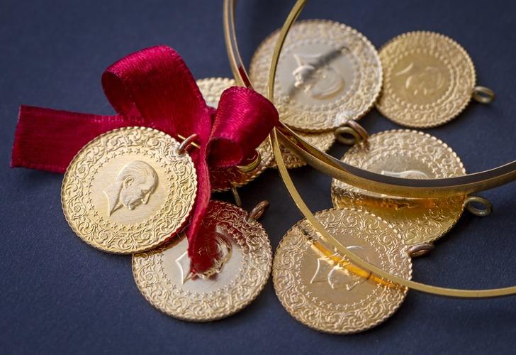 Altın fiyatlarında tarihi istatistik! Gram altın ve ons altın için peş peşe açıklama: 2024 tahminleri tek tek ortaya çıktı