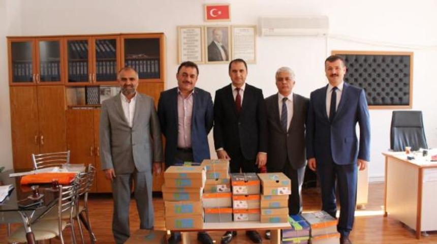 'Hakaret ve tehdit' şikayetinde, '&ouml;ğrencilere kıyafet' karşılığında uzlaşma