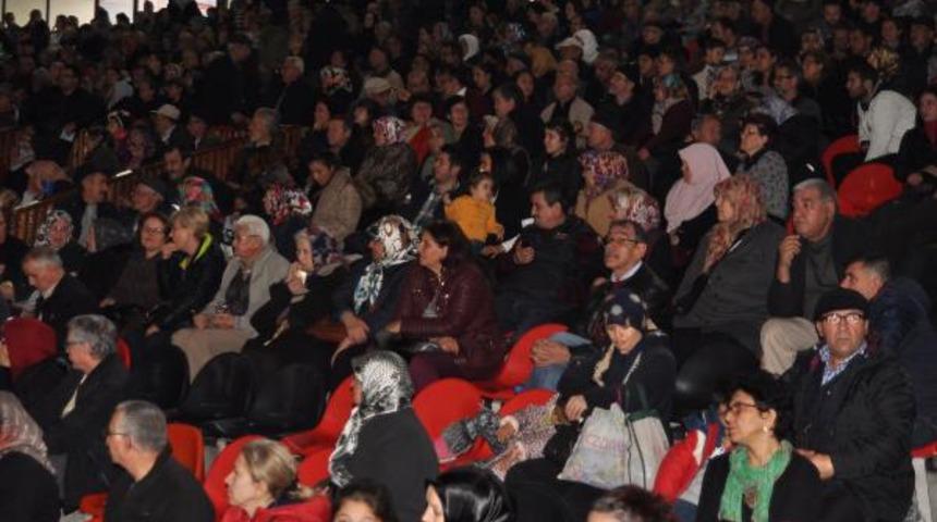 TOKİ'nin konut belirleme kurası spor salonunda yapıldı