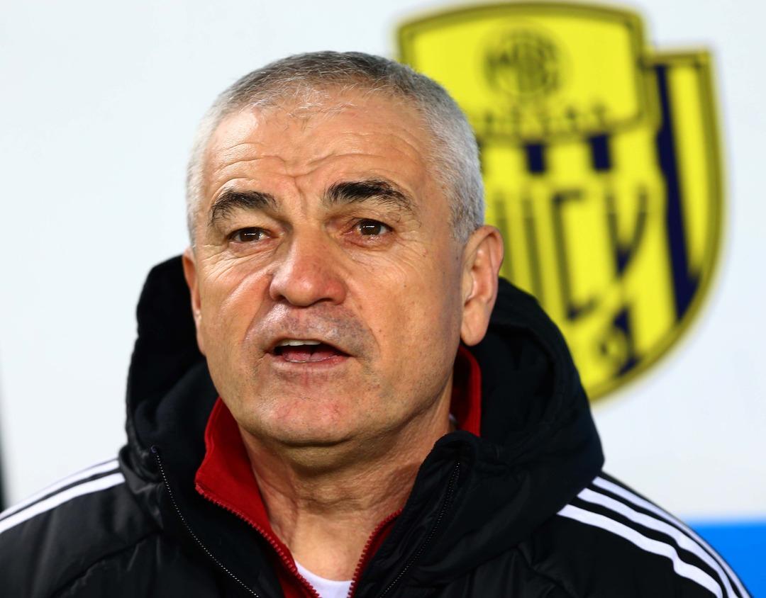 Beşiktaş'ın Ankarag&uuml;c&uuml; beraberliği beraberliği sonrası Erman Toroğlu'dan Rıza &Ccedil;alımbay s&ouml;zleri! "Ne zaman alacaklar g&ouml;revden merak ediyorum"