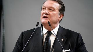 Beşiktaş 35. Başkanı Hasan Arat'ın ilk sözleri! Bu gece bitmedi