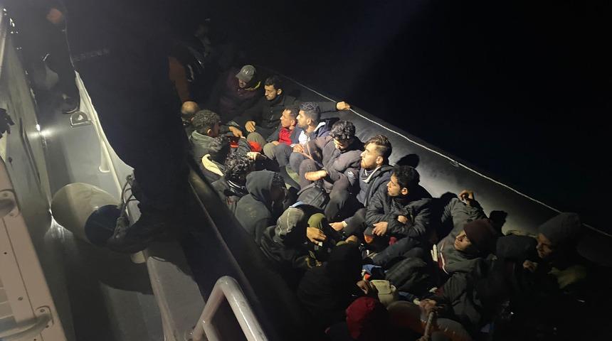 Bodrum açıklarında 30 düzensiz göçmen kurtarıldı, 63 göçmen yakalandı
