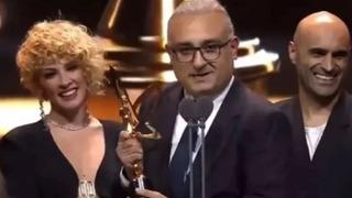 49. Pantene Altın Kelebek Ödülleri sahiplerini buldu! Altın Kelebek Ödülleri'ni kimler kazandı? Onur Atilla, Kerem Bürsin taklidiyle herkesi kahkahaya boğdu