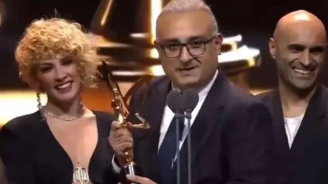 49. Pantene Altın Kelebek Ödülleri sahiplerini buldu! Altın Kelebek Ödülleri'ni kimler kazandı? Onur Atilla, Kerem Bürsin taklidiyle herkesi kahkahaya boğdu