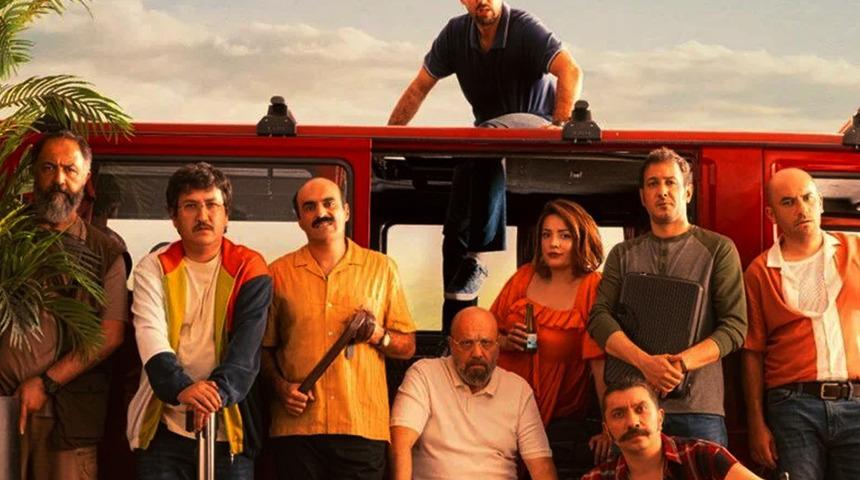 'Ölümlü Dünya 2' yılın rekor açılışını yapan Türk komedi filmi oldu
