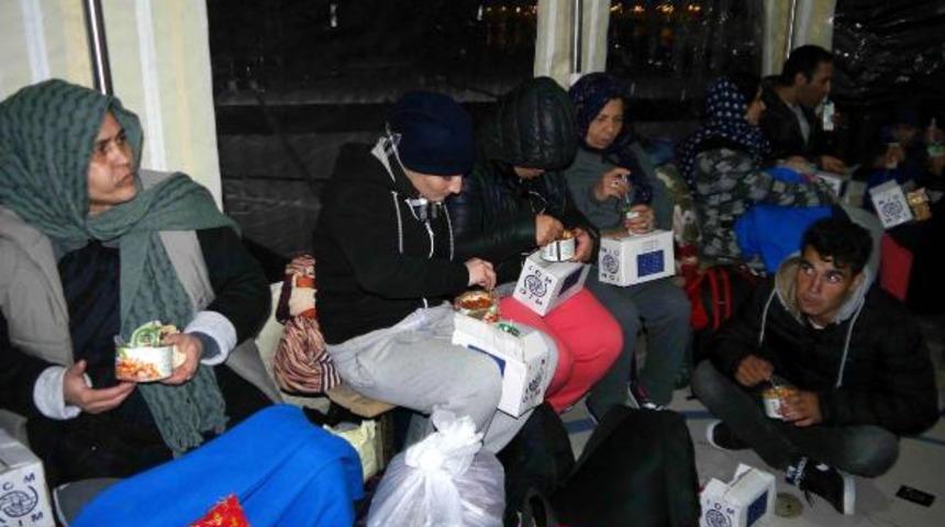 &Ccedil;anakkale'de 29 ka&ccedil;ak yakalandı