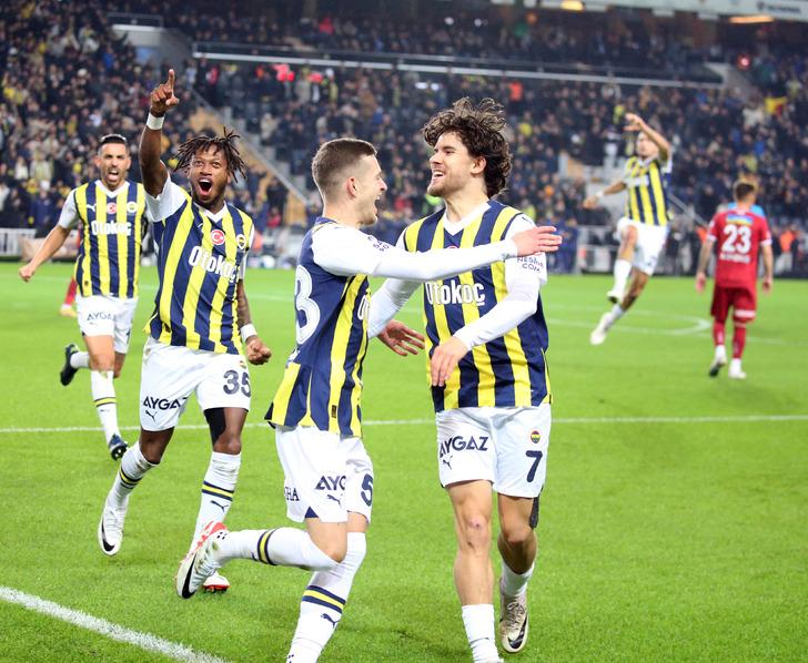 Fenerbahçe'nin galibiyeti sonrası dikkat çeken yorum: Galatasaray maçı havasındaydı! G4