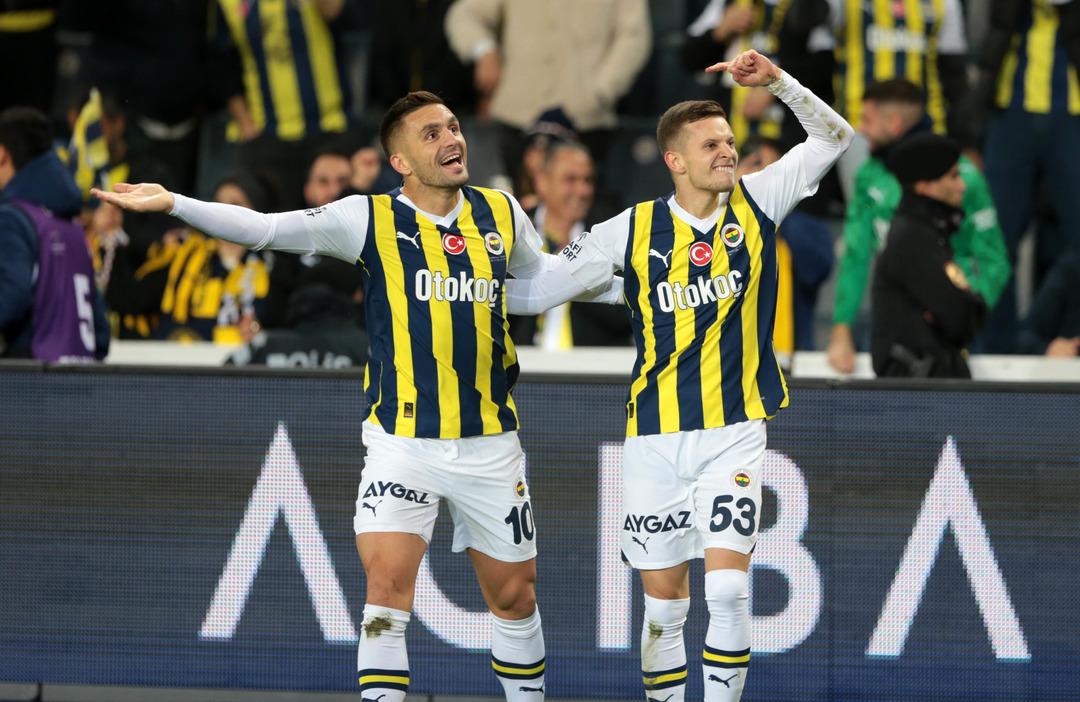 Fenerbah&ccedil;e'nin galibiyeti sonrası dikkat &ccedil;eken yorum: Galatasaray ma&ccedil;ı havasındaydı!