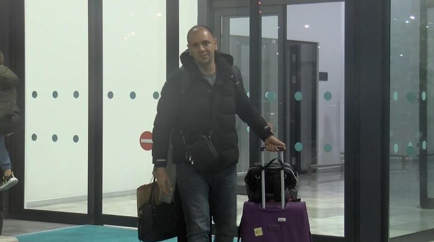 Gazze'den tahliye edilenler İstanbul'a geldi