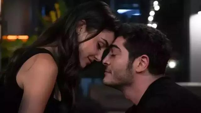 Bambaşka Biri final mi yaptı, bitti mi? Hande Erçel ve Burak Deniz'li Bambaşka Biri neden yayınlanmadı, yeni bölüm ne zaman?