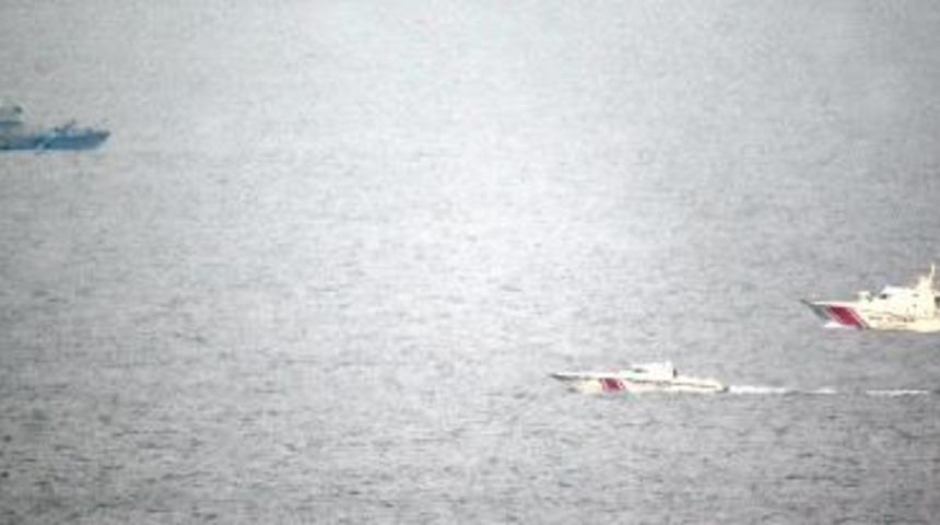 Batan ka&ccedil;ak teknesinde kaybolan 7 kişi aranıyor