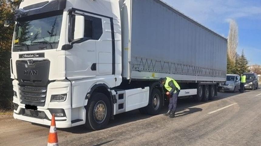 Kış lastiği denetiminde 138 araca ceza yazıldı