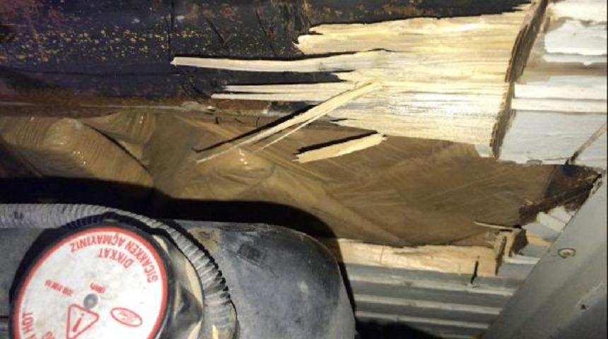 Van'da park halindeki kamyonda 59 kilo eroin ele ge&ccedil;irildi