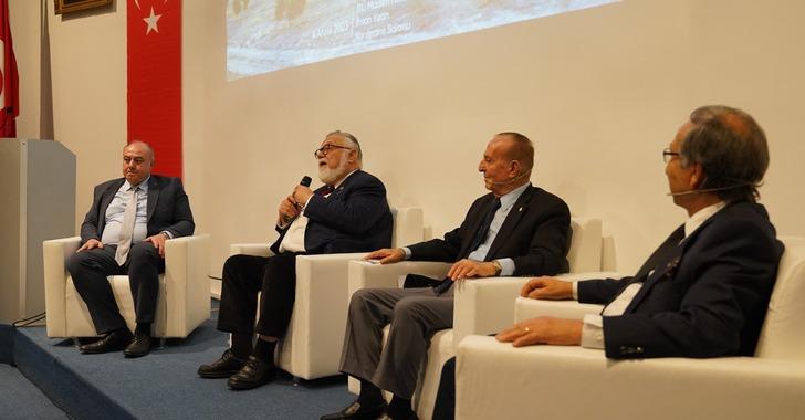 'Sivri akıllıları rahatsız eden nedir' Prof. Dr. Celal Şengör'den panelde dikkat çeken sözler 'Zır cahil grubu, kovun bunları' G1