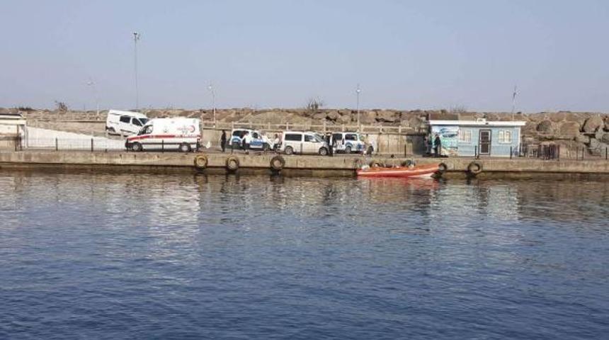 Trabzon'da denizde erkek cesedi bulundu