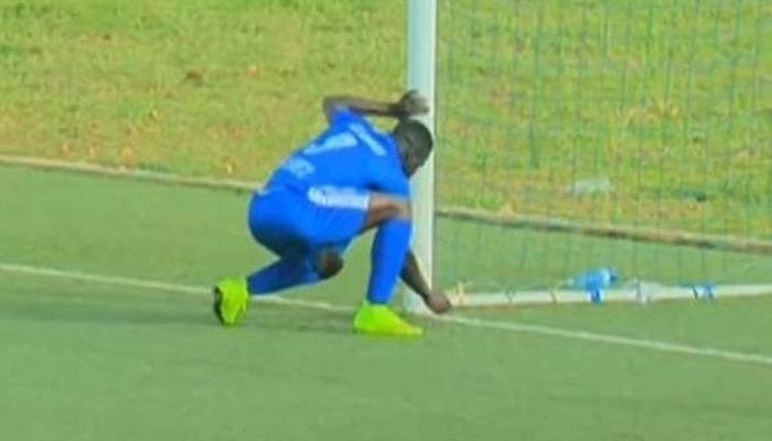 Futbolda bu da yaşandı… Yapılan’juju büyüsünü’ çaldı, ardından golü attı! Karşılaşmanın hakemi kaleciyi sarı kartla cezalandırdı