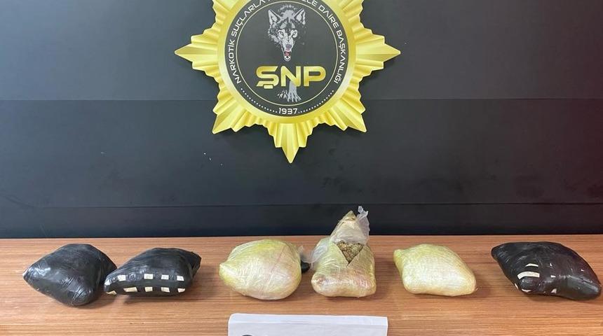 Şanlıurfa’da 3 kilo 900 gram skunk ele geçirildi: 1 gözaltı