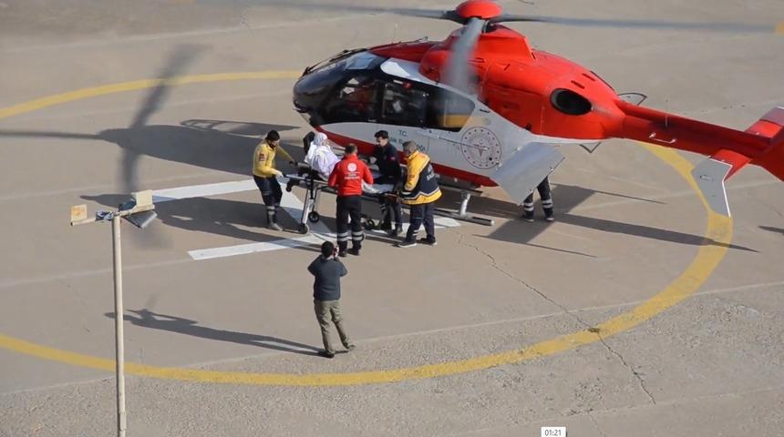 Şırnaklı hasta ambulans helikopter ile Şanlıurfa&rsquo;ya getirildi
