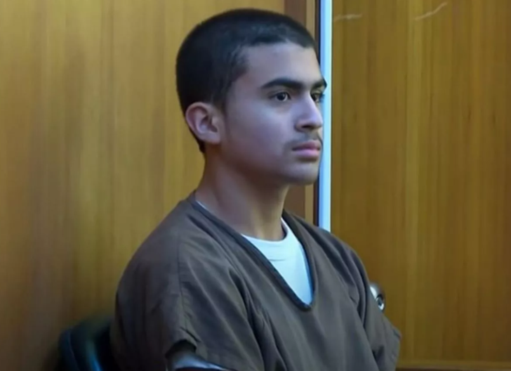 Bebek telsizinin kamerası saniye saniye cinayeti kaydetti! 13 yaşındaki çocuk yeni doğan kardeşini uyutmaya çalışan annesini bıçaklayarak öldürdü G3