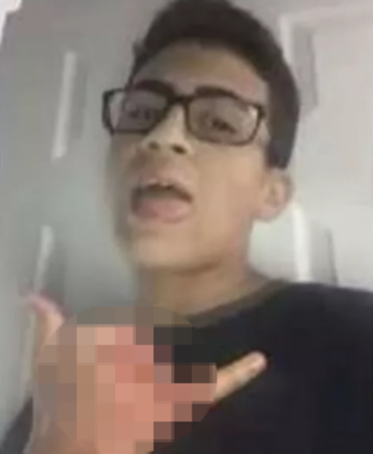 Bebek telsizinin kamerası saniye saniye cinayeti kaydetti! 13 yaşındaki çocuk yeni doğan kardeşini uyutmaya çalışan annesini bıçaklayarak öldürdü G1