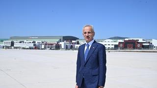 Ulaşımda hedef sınır emisyon! Ulaştırma ve Altyapı Bakanı Uraloğlu 2035 yılını işaret etti: Her iki araçtan biri elektrikli olacak