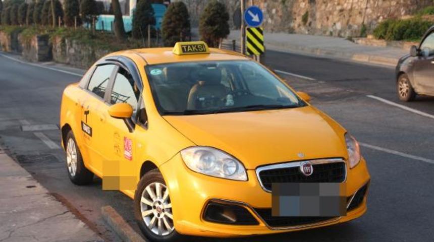 Sarıyer'de denize atlayan gen&ccedil; kadını balık&ccedil;ılar kurtardı