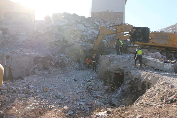 Kalite bariz bir şekilde düşük çıktı! Otelin inşaatında deniz kumu kullanmışlar G5