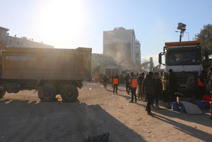 Kalite bariz bir şekilde düşük çıktı! Otelin inşaatında deniz kumu kullanmışlar G2