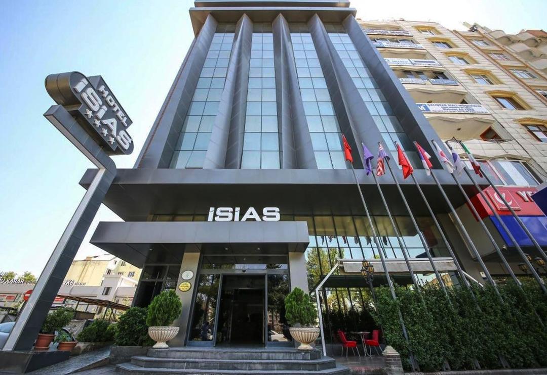 Kalite bariz bir şekilde d&uuml;ş&uuml;k &ccedil;ıktı! Otelin inşaatında deniz kumu kullanmışlar