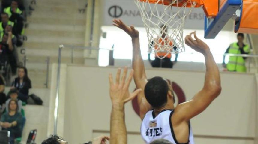 Eskişehir BasketGalatasaray Odeabank: 70-64