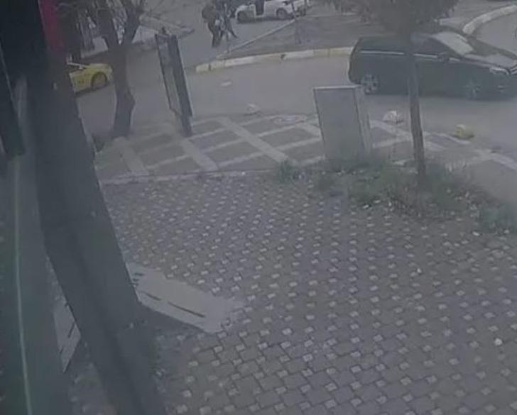 Kadıköy'de maganda dehşeti: Eski milli futbolcu Oktay Derelioğlu ve eşini darp ettiler! Hastaneye kaldırıldı, ameliyata alındı G5