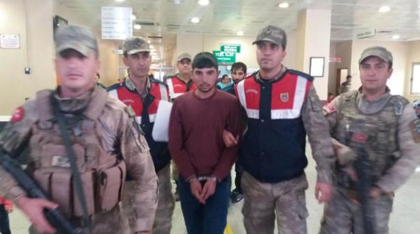 Ak&ccedil;akale'de PYD'li 2 ter&ouml;rist tutuklandı