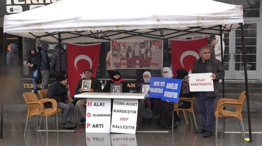 Muş’ta evlat nöbetine katılan aile sayısı 46’ya yükseldi