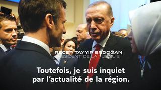 Konuyu Erdoğan açtı, teklife olumlu yanıt geldi! Görüntüleri bizzat Macron paylaştı: Dubai'de ayaküstü sohbet