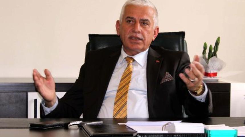 Kızı FET&Ouml;'den tutuklanan belediye başkan yardımcısı istifa etti