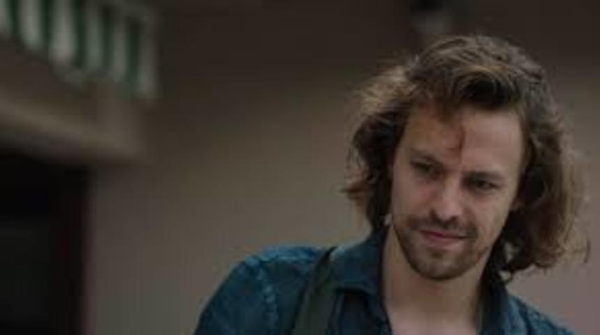 Sandık Kokusu'nun Atilla'sı Metin Akdülger kimdir, nereli ve kaç yaşında? Metin Akdülger'in sevgilisi kim? Oynadığı dizi ve filmler