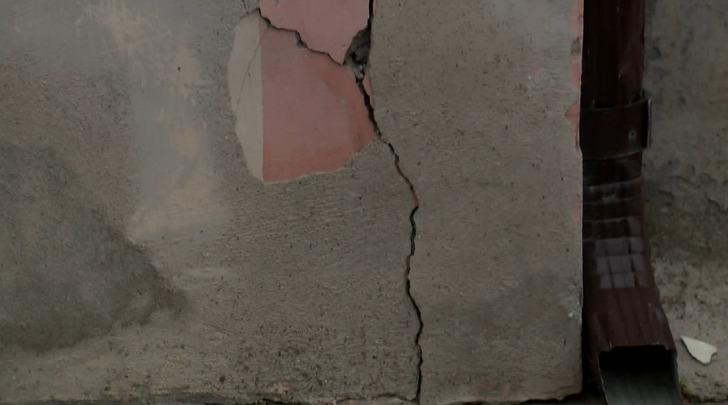 'Karada da görebiliyoruz' 5.1'lik depremden 7 dakika önce denizden yükselmiş! İş yerinin güvenlik kamerası kaydetmiş 'Fay hattının muhtemel kenarı burası' G5