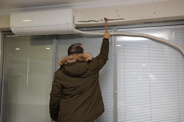 'Karada da görebiliyoruz' 5.1'lik depremden 7 dakika önce denizden yükselmiş! İş yerinin güvenlik kamerası kaydetmiş 'Fay hattının muhtemel kenarı burası' G4