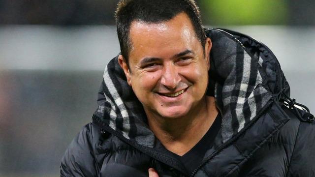 Acun Ilıcalı, Fenerbahçe'den dördüncü transferini yapıyor! Devre arasında kiralık olarak Hull City'ye gidecek