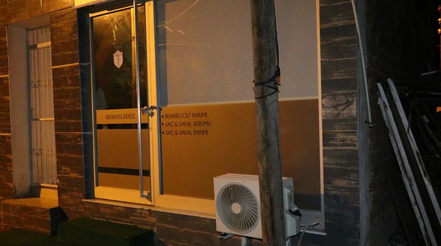 İzmir'de berber dükkanına ateş açılması sonucu 1 kişi yaralandı