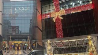 AVM'deki yılbaşı süsleri Rize'yi karıştırdı! Sosyal medyada gündem oldu: AVM yönetiminden açıklama