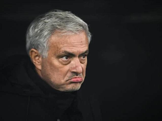 Jose Mourinho, Galatasaray'a transferi ilginç bir şekilde açıkladı! ''Bundan sonra sadece öldüklerinde oynayabilirler''