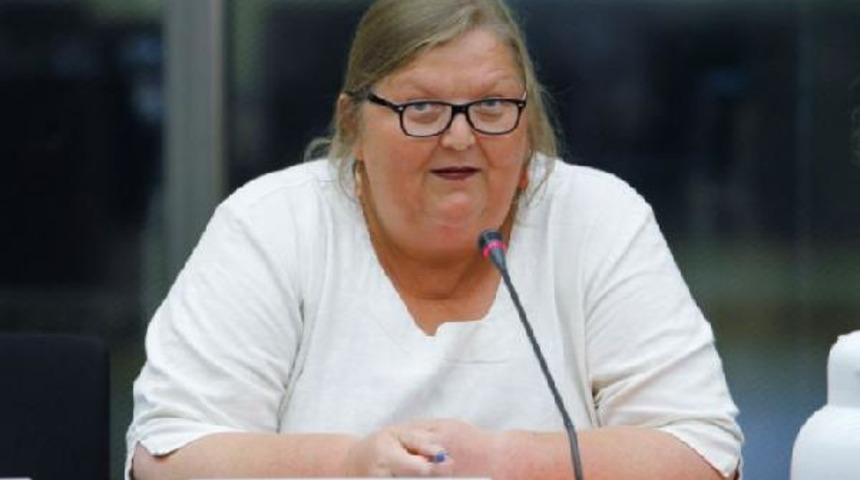 Almanya &ccedil;ift cinsiyetliliği resmen tanıdı, kimliklere &uuml;&ccedil;&uuml;nc&uuml; se&ccedil;enek geliyor