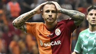 Galatasaray'da son maçına çıkıyor! Sözleşmesi başına bela olan Angelino için otobüs kalkmak üzere