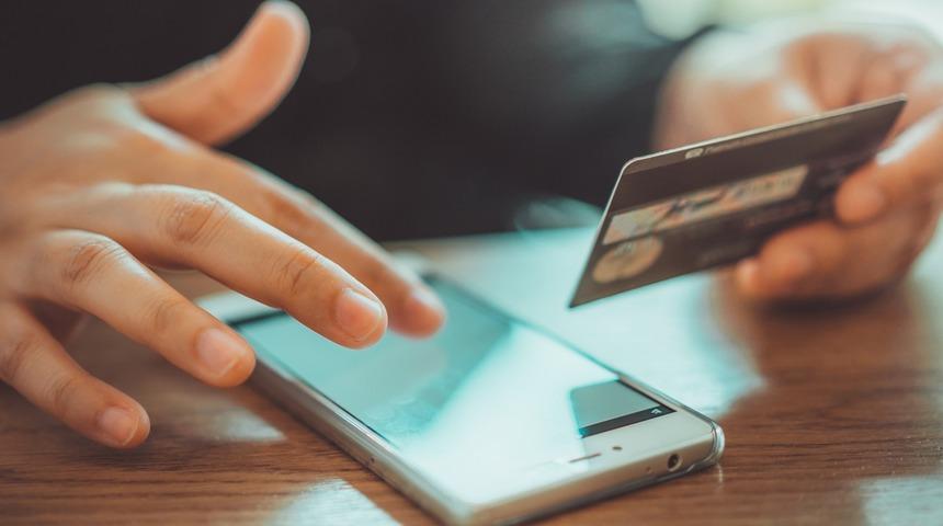 Bankaya gitmekten vazgeçtik! Dikkat çeken araştırma: Mobil bankacılıkta lider Türkiye